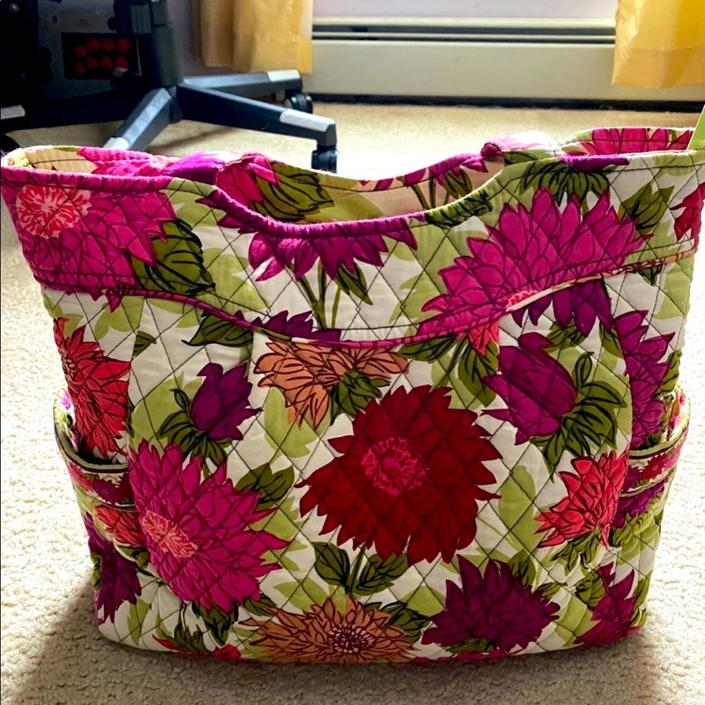 Vera Bradley Hello Dahlia Large Pleated tote